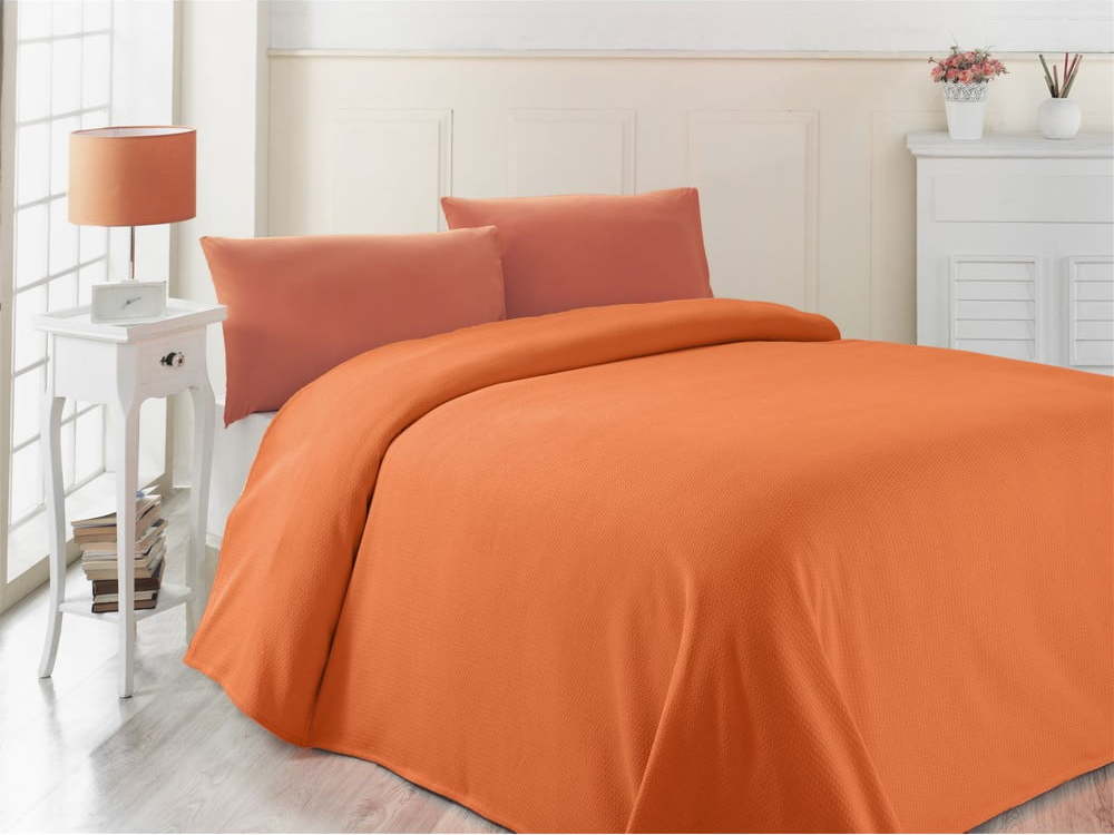 Oranžový lehký přehoz přes postel Oranj