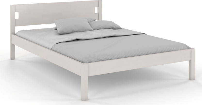 Bílá dvoulůžková postel z borovicového dřeva 140x200 cm Laxbaken – Skandica SKANDICA