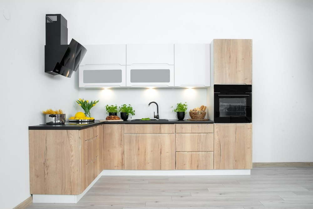 Rohová kuchyně s pracovní deskou (bez montáže) 170–290 cm Nico – STOLKAR Stolkar